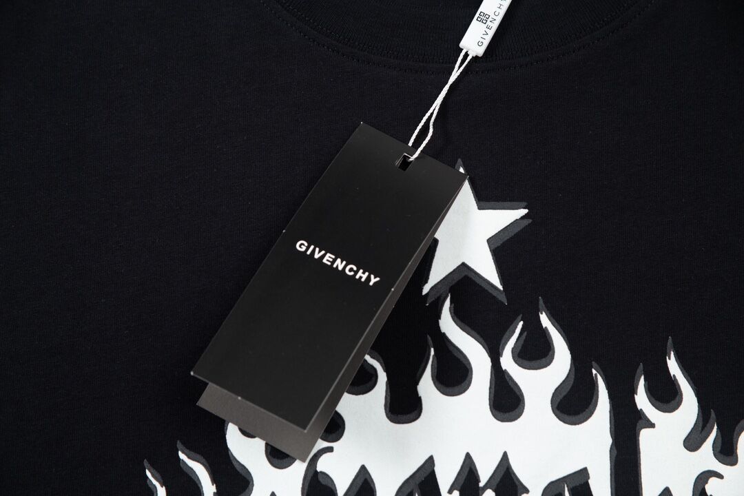 Givenchy T-Shirts